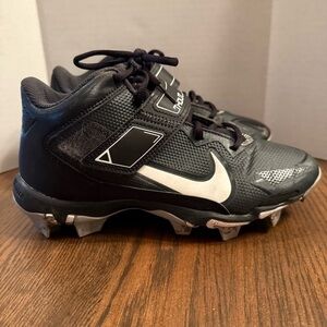 Nike Force Trout 8 keystone baseball cleats. Size 6Y